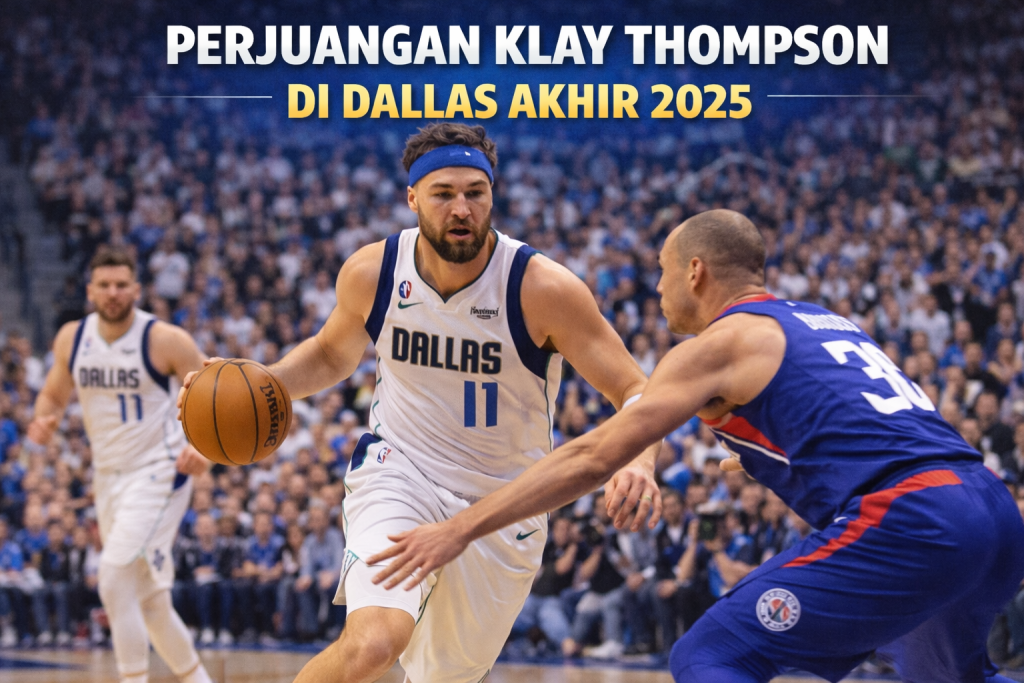 Klay Thompson mengenakan jersey Dallas Mavericks berusaha menembus penjagaan lawan pada akhir musim NBA 2025, menggambarkan perjuangannya beradaptasi dan bersaing bersama Dallas.
