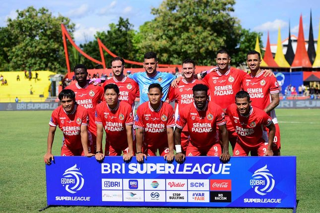 Pertandingan Malut United vs Borneo FC BRI Super League 28 Desember 2025 di Stadion Kie Raha.