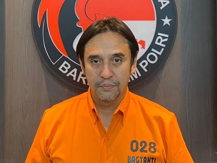 Tigran, suami Donna Fabialo,